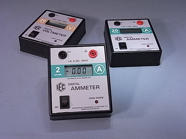 Ammeter, Digital, LCD, +/- 2A DC