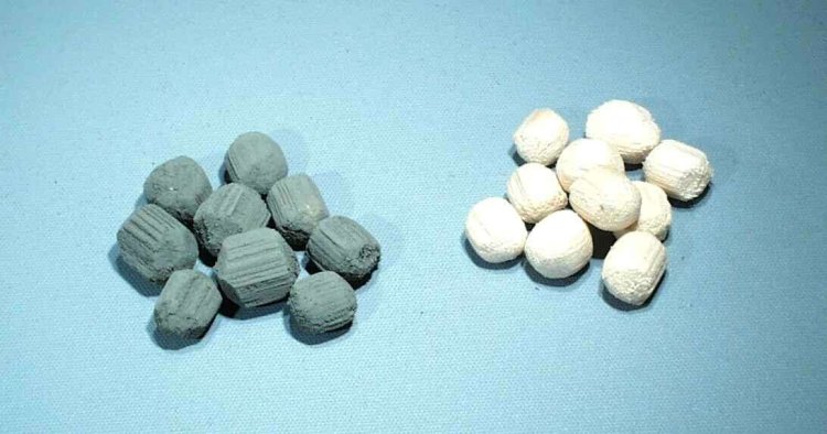 (image for) Electrostatic Pith Balls, Conductive Coating, 10pk