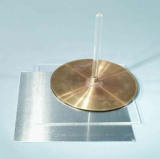 (image for) Electrophorus, brass, 150mm DIA, w/handle & plate