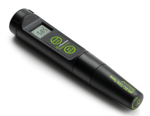 (image for) pH/Conductivity/TDS/Temperature Tester, 0.00 to 14.00 pH and 0 to 3999 μS/cm, 0 to 2000 ppm